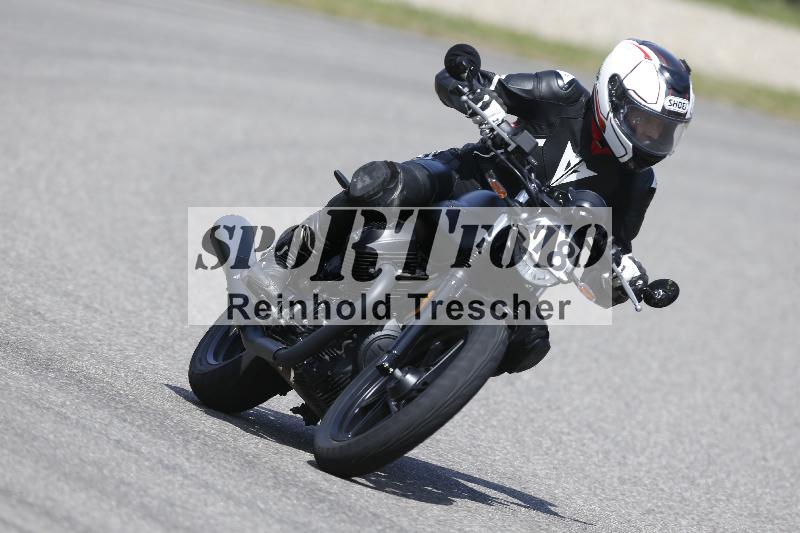 Archiv-2025/09 22.04.2025 Cornu Master School ADR/gruen-vert/18